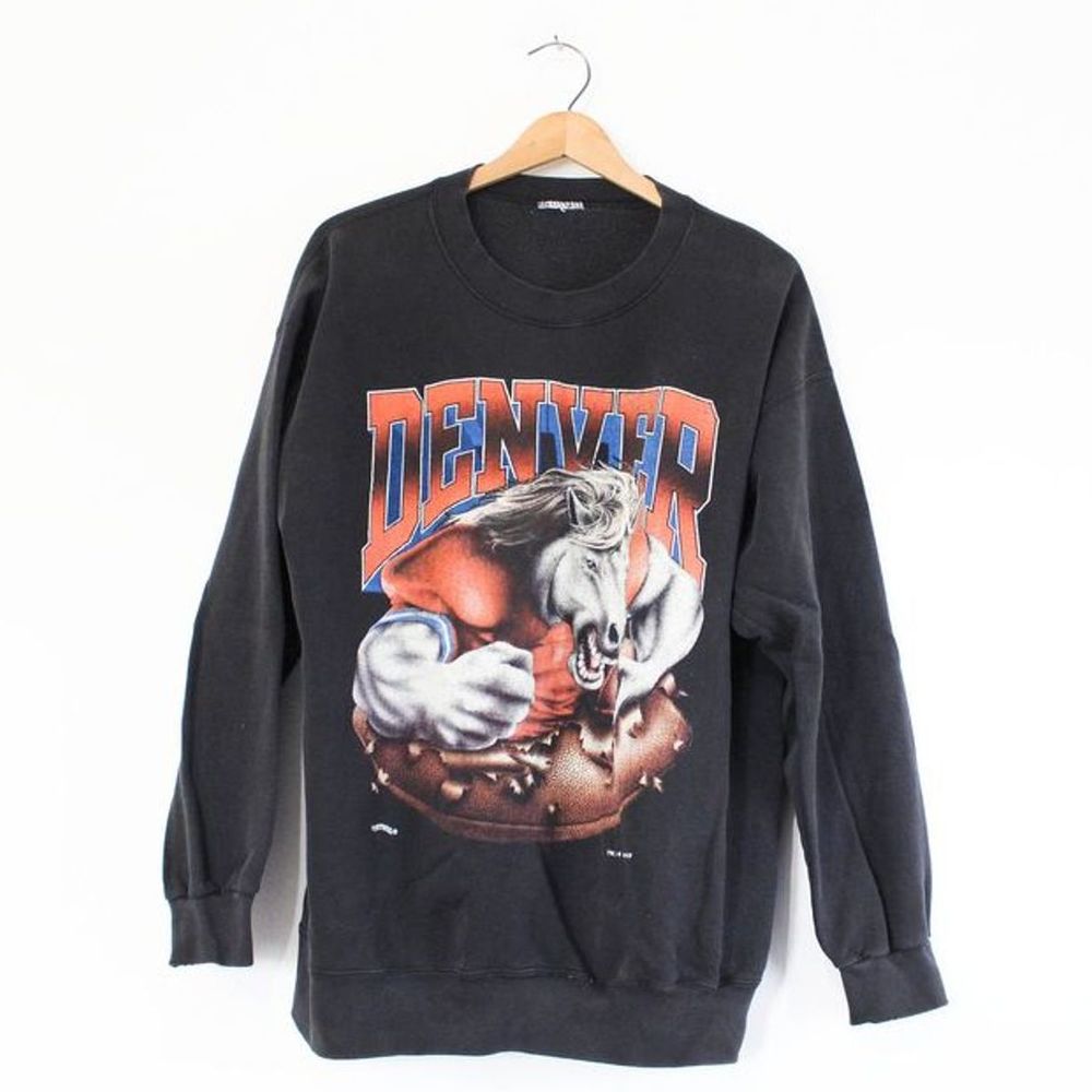 Vintage Denver Broncos Football NFL Sweatshirt - Picture 1 of 6